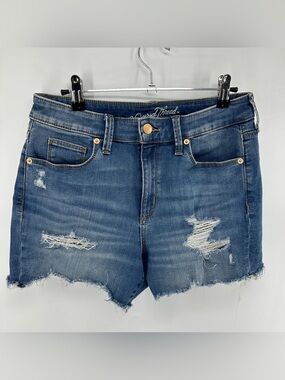 Universal Thread Cutoff Denim Short
